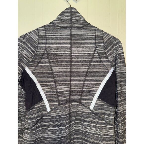 Lululemon Women's Rulu Pace Setter Half Zip Pullover Stripe Grey Slate Size 10 - Picture 11 of 14